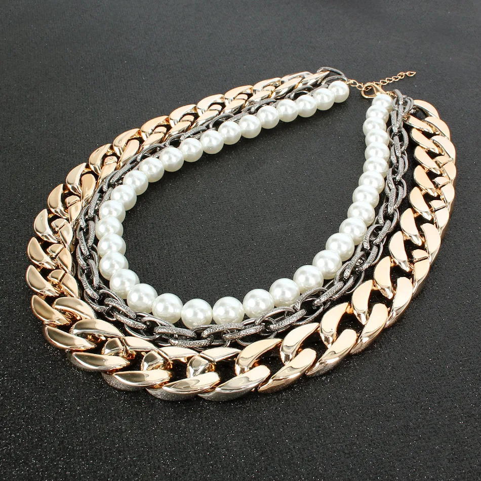 Metal exaggerated chain