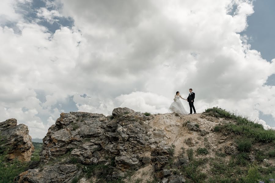 Fotógrafo de casamento Darya Popova (daryapopovaphoto). Foto de 29 de março 2022