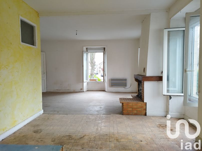 Vente maison 3 pièces 101 m² à Pontfaverger-Moronvilliers (51490), 70 000 €