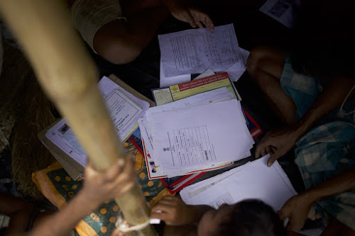 Anar Hussain, from Barpeta district in Assam, saw his two young daughters excluded from preliminary drafts of the National Register of Citizens. The Supreme Court’s order for an updated NRC delivered millions in Assam into a labyrinth of bureaucracy, legalese, documentation, court hearings and all the ruthless skullduggery that goes with them. .  ZISHAAN A LATIF FOR THE CARAVAN