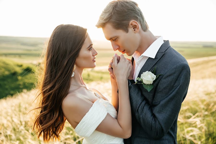 Fotógrafo de bodas Vladlena Kuzmina (vladlenakuzmina). Foto del 6 de abril 2020