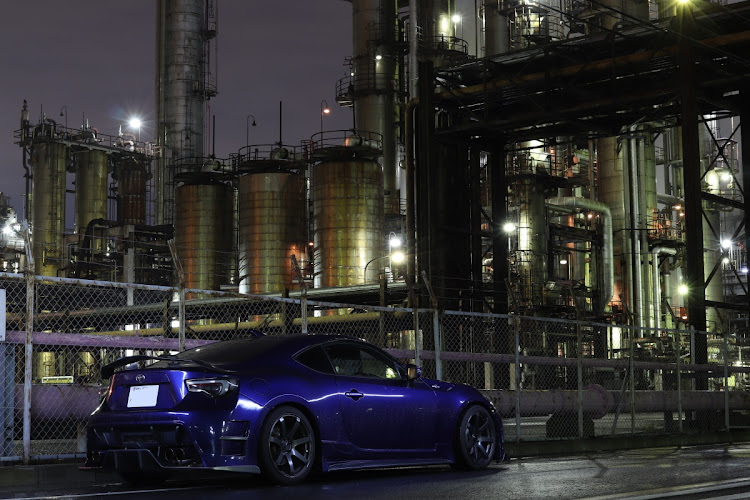 86のKuhl Racing・kuhl86・コロナウイルスに負けるな・amuseR1チタン・川崎工場夜景に関するカスタム事例の投稿画像1枚目