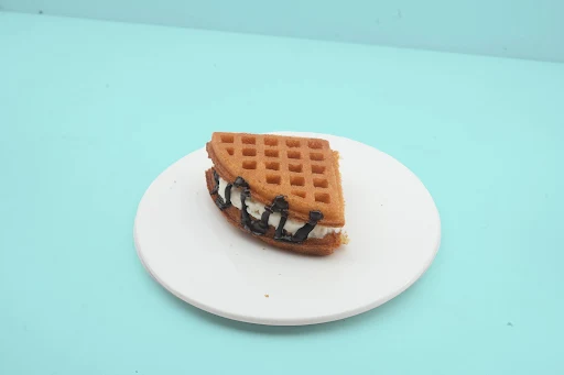 Vanilla Ice Cream Waffwich