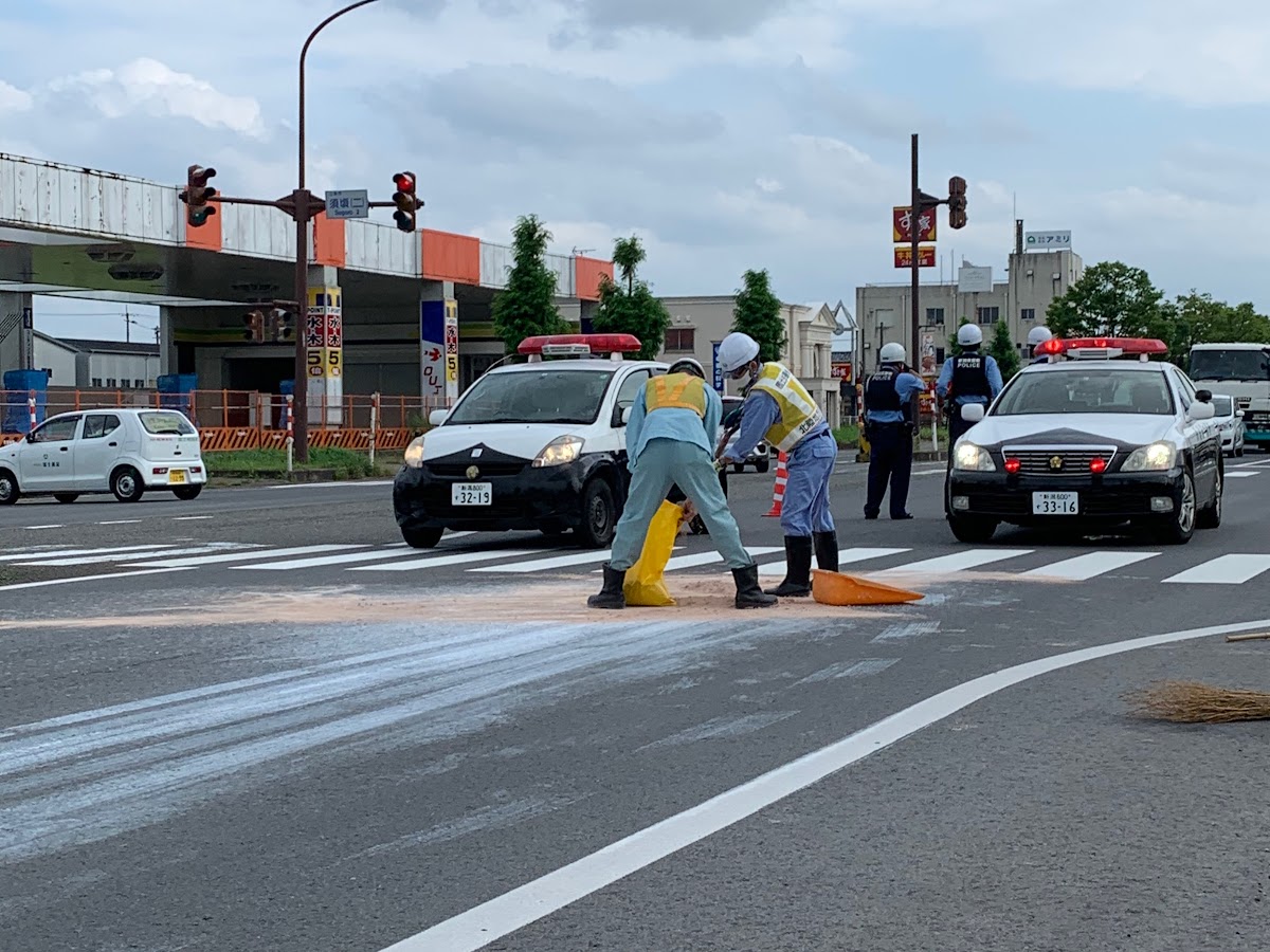 Cx 8 の情報提供求む 落下物 物損事故 新潟県 三条市に関するカスタム メンテナンスの投稿画像 車のカスタム情報はcartune