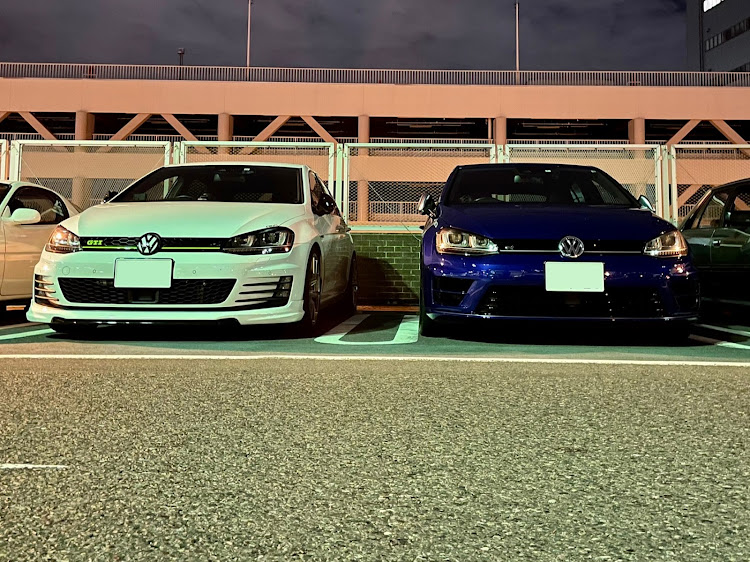 ゴルフ Rの平和島PA・いろんなVW・密会に関するカスタム事例の投稿画像1枚目