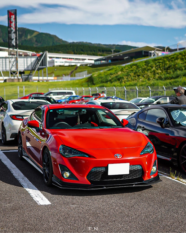 86の86style with BRZ・ドライブ・富士スピードウェイに関するカスタム事例の投稿画像1枚目