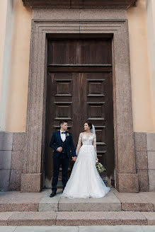 Fotógrafo de casamento Tatyana Okhtina (ohtina). Foto de 1 de dezembro 2021