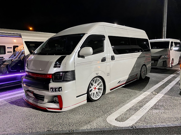 ハイエースのいでっちさんが投稿したカスタム事例の投稿画像1枚目