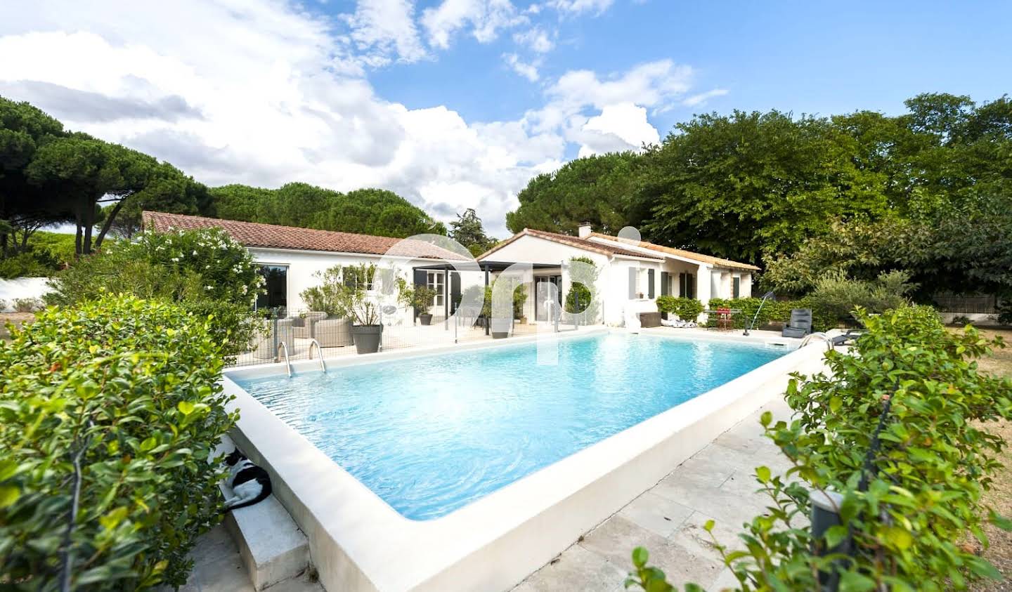 Maison avec piscine et terrasse Aigues-Mortes