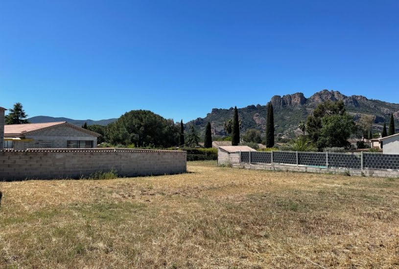  Vente Terrain + Maison - Terrain : 600m² - Maison : 89m² à Roquebrune-sur Argens (83520) 