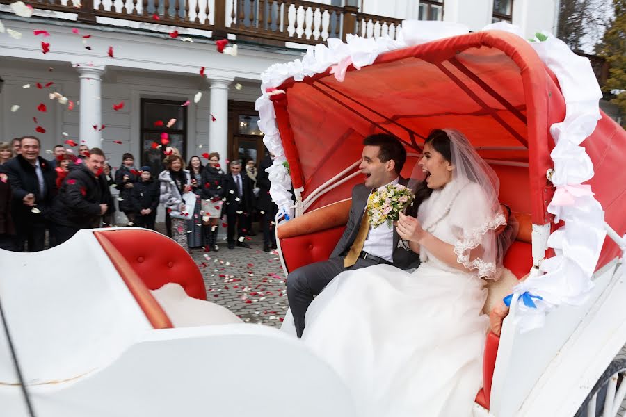 Wedding photographer Sergey Snegirev (sergeysneg). Photo of 14 June 2015