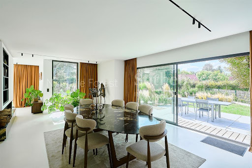 House with terrace 1