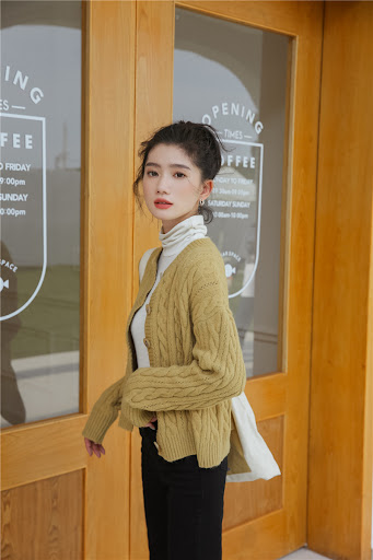 Title 31, Retro Twist Sweater Cardigan Women Loose Knit