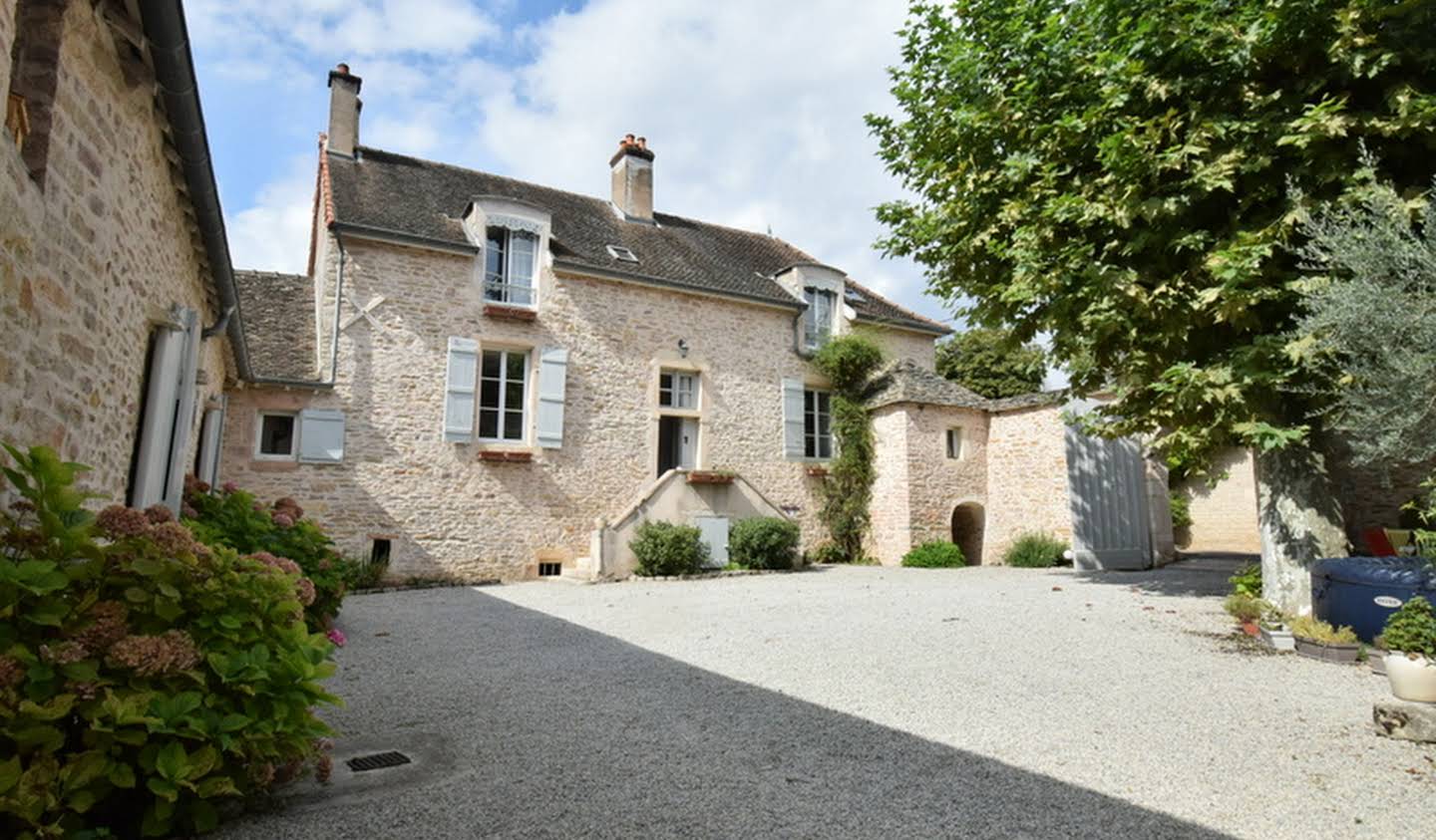 House Givry