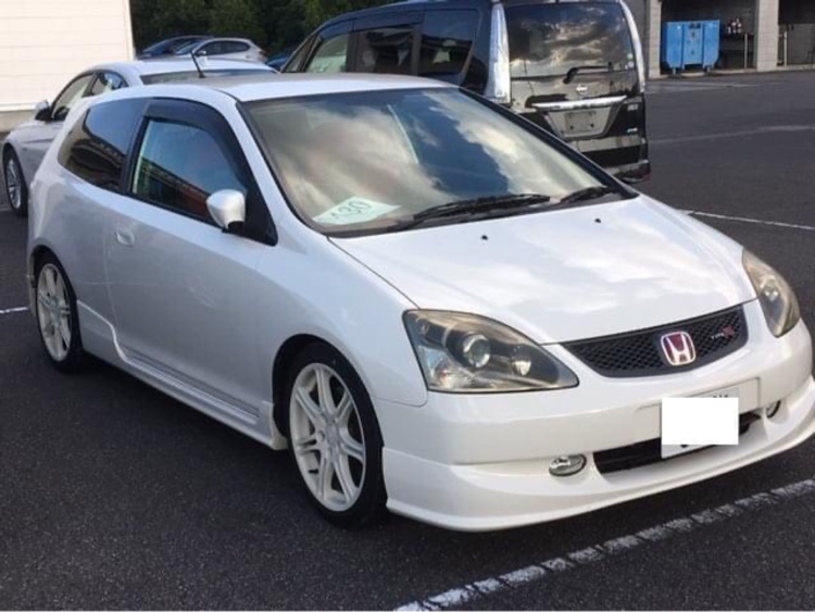 シビックのガリバーGTガレージ・シビックタイプR・EP3 Civic Type-R・入荷速報に関するカスタム事例の投稿画像3枚目