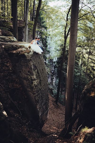 Pulmafotograaf Jakub Štěpán (jakubstepan). Foto tehtud 21 detsember 2019