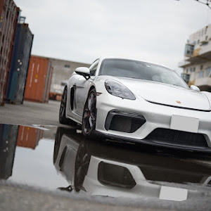 ケイマン GT4
