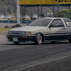 カローラレビン AE86