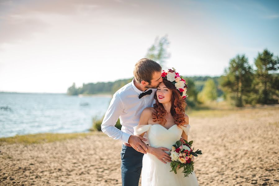 Photographe de mariage Alena Bocharova (lenokm25). Photo du 27 mars 2017