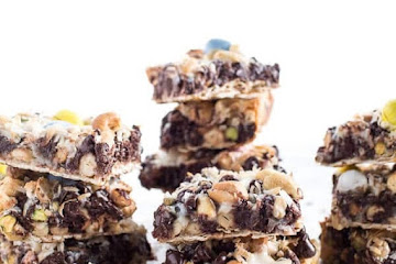 5 Ingredient (MAGIC) Matzo Chocolate Bars.