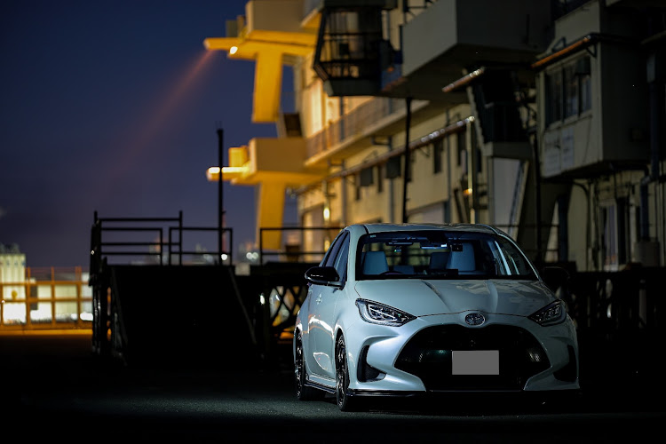 ヤリスの稲永埠頭・夜・ライティング・discover＿ctに関するカスタム事例の投稿画像2枚目