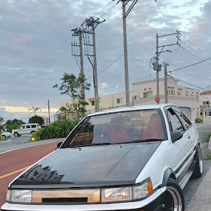 カローラレビン AE85