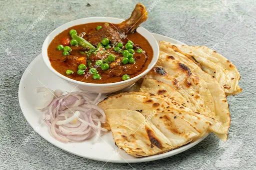 Chicken Masala And 2 Butter Naan Combo