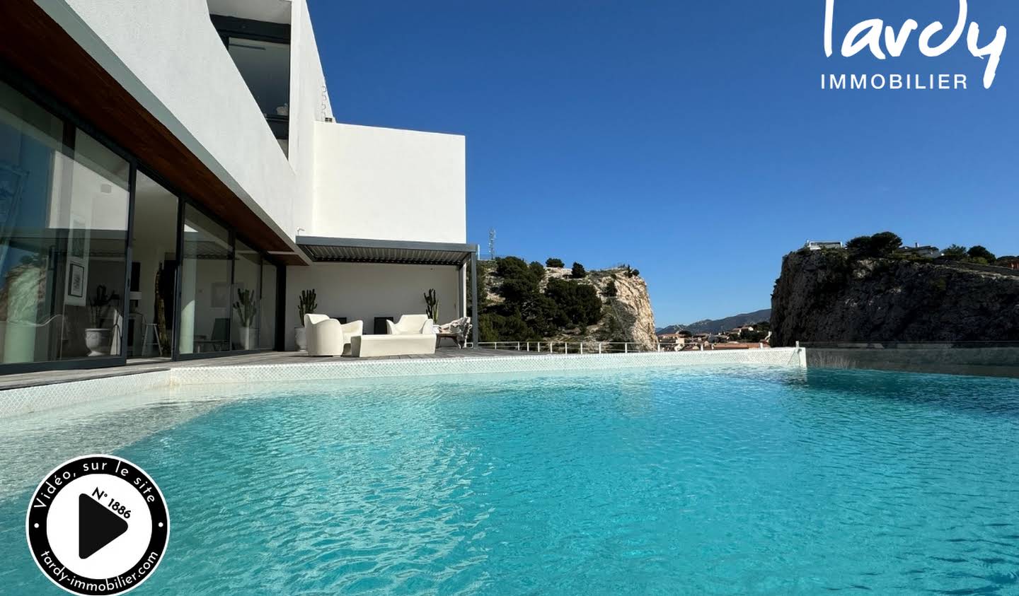 Villa with pool Marseille 7th