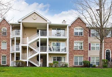 Apartment with pool 12