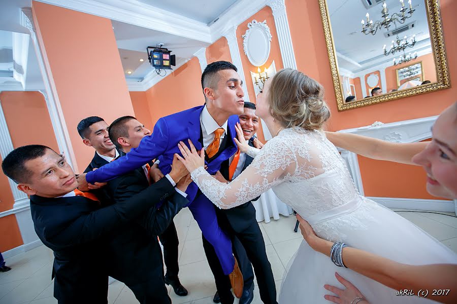 結婚式の写真家Ilya Kruglyanskiy (akril)。2017 10月21日の写真