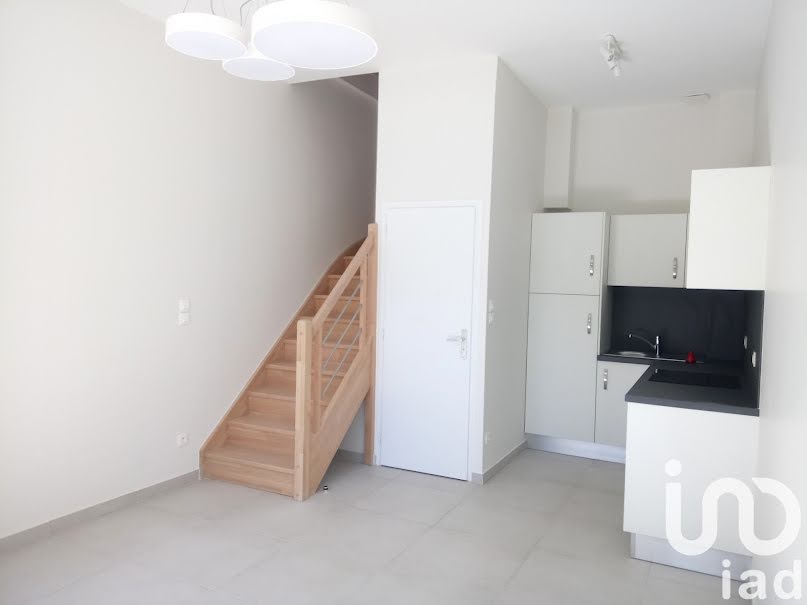 Location  appartement 3 pièces 51 m² à La Varenne Saint Hilaire (94210), 1 425 €