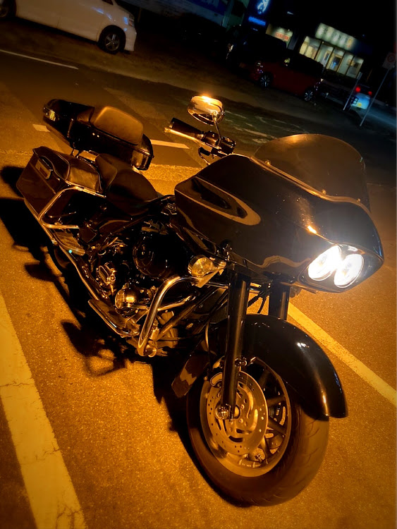 New Jap Swigs@Hiroponさんが投稿したバイク・バイクも好き・バイクネタ・ハーレーダビッドソン・そろそろ運営に怒られるに関するカスタム事例の投稿画像3枚目