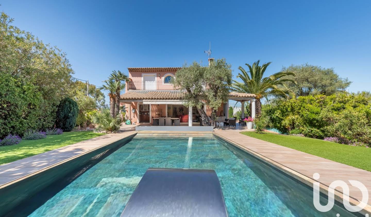 House with pool Antibes