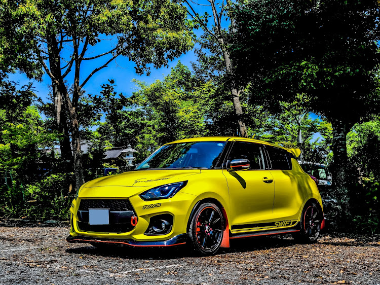 スイフトスポーツの潮来あやめ園・二本松寺・あじさい祭りに関するカスタム事例の投稿画像1枚目