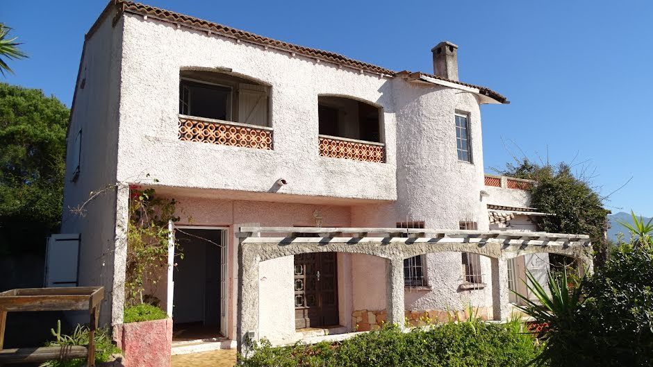 Vente villa 6 pièces 188 m² à Ajaccio (20000), 650 000 €