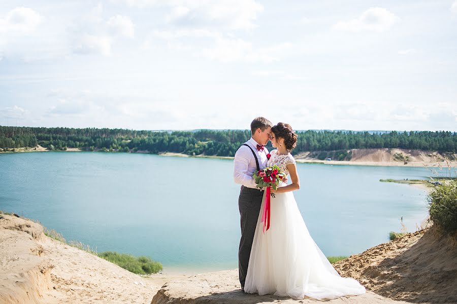 Fotógrafo de casamento Darya Zuykova (zuikova). Foto de 26 de outubro 2017