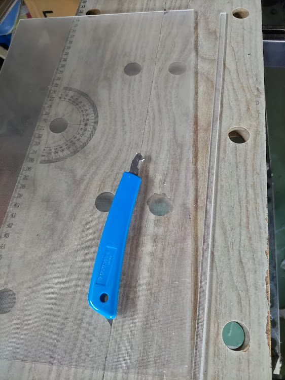 スカイラインのDIY・LEDテープ・トランクルームを明るくしよう・失敗は成功のもとに関するカスタム事例の投稿画像5枚目