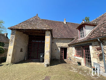 maison à Arcomps (18)