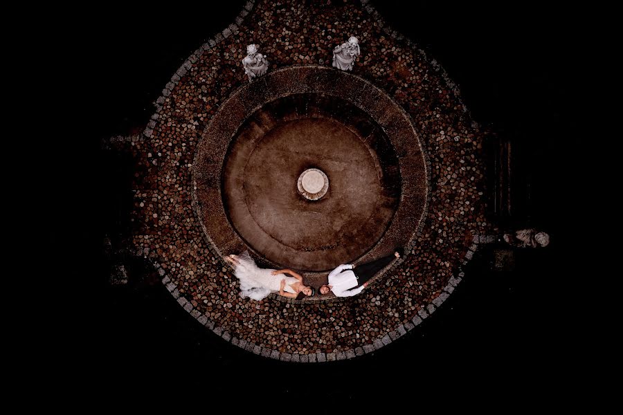 Fotógrafo de casamento Radosław Salamucha (fotojimmy). Foto de 19 de janeiro 2023