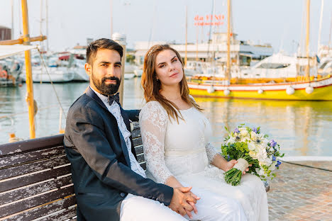 Fotógrafo de casamento Natalia Reznichenko (lovenotesphoto). Foto de 27 de maio 2019