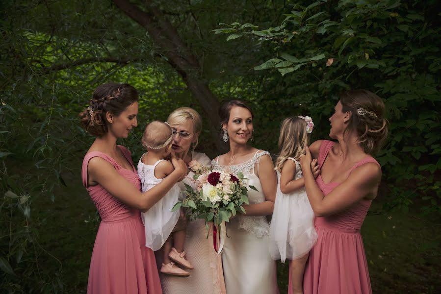 Fotógrafo de bodas Antonia Smetanková (tonkasmetankova). Foto del 19 de marzo