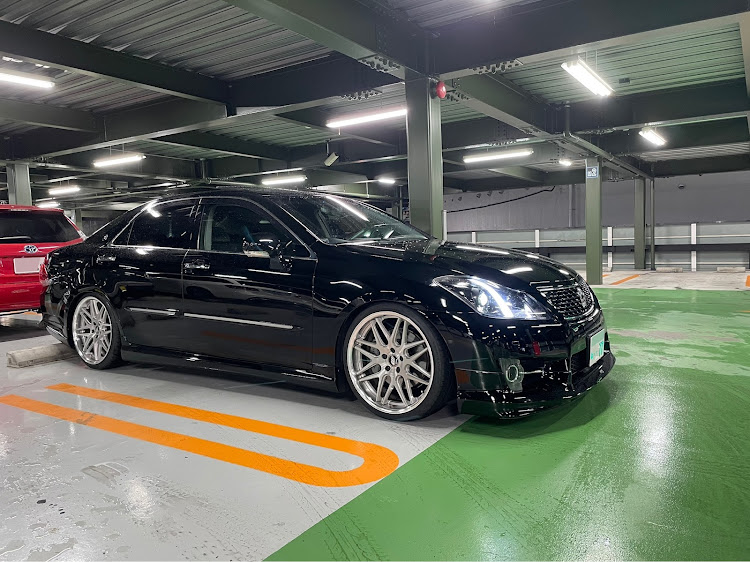 クラウンアスリートのクラウン・車検・モデリスタ・CV202・BLITZに関するカスタム事例の投稿画像1枚目