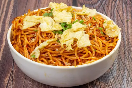 Egg Schezwan Wok Hakka Noodle