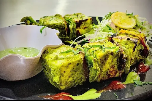 Hariyali Mint Paneer Tikka