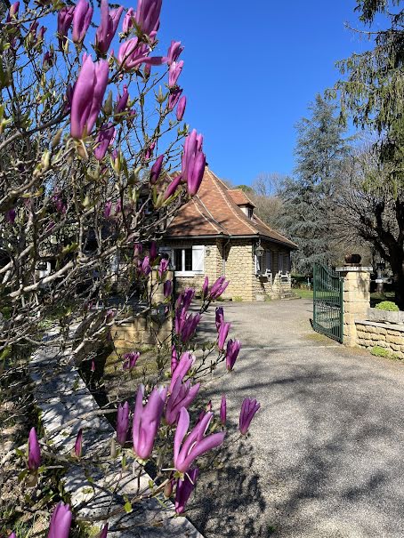 Vente viager  94 m² à Castelnaud-la-Chapelle (24250), 219 600 €