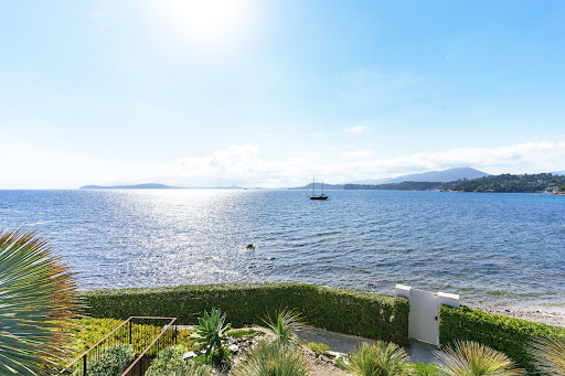 Seaside property with pool and garden 1
