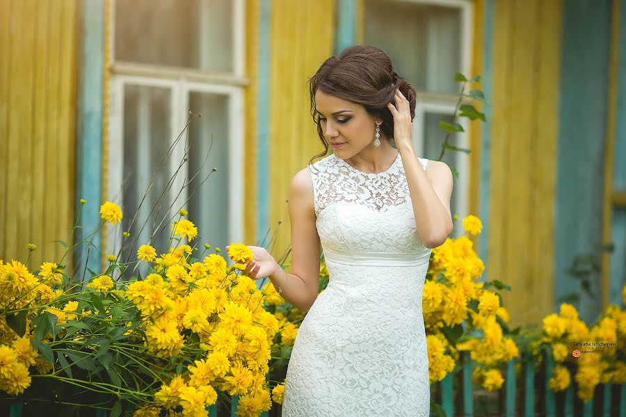 Fotógrafo de casamento Tatyana Ischenko (tatushka). Foto de 17 de dezembro 2015