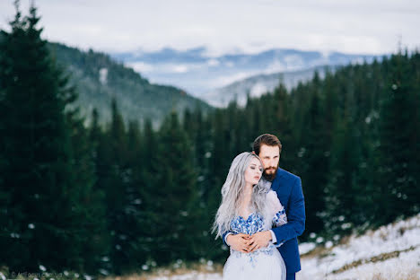 Fotógrafo de casamento Olga Omelnickaya (omelnitskaya). Foto de 27 de outubro 2015