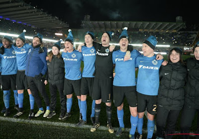 ? Club Brugge pakt uit op én deelt uit naast het veld: Simons en co verrassen supporters met kerstcadeaus