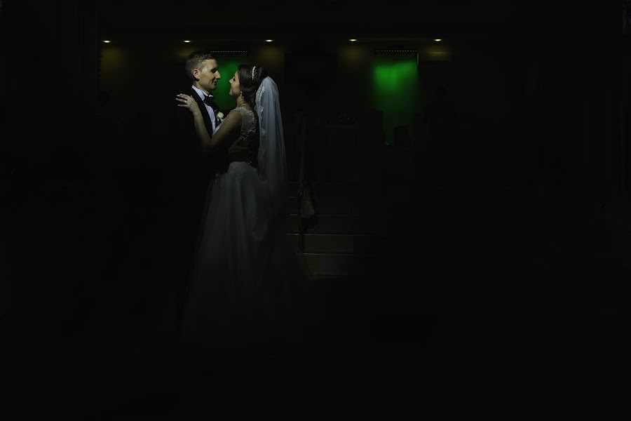 Fotografo di matrimoni Dan Alexa (danalexa). Foto del 19 ottobre 2015